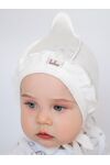 Трикотажный ажурный чепчик уголком с с рюшей для новорожденных девочек молочного цвета