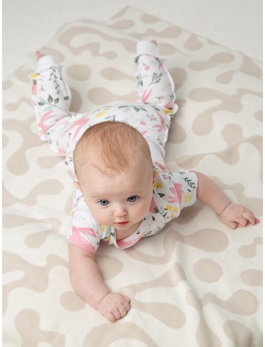 штанишки-ползунки  для новорожденных Bebo с широкой резинкой и манжетами, Зайчики в цветах