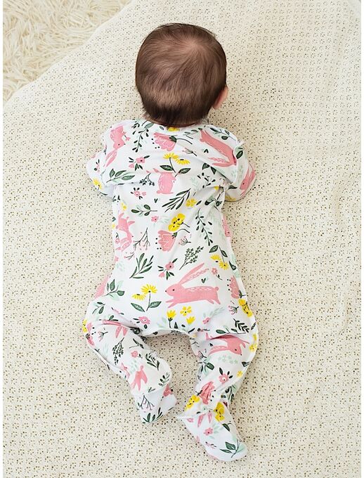 Нательный комбинезон слип на молнии с закрытыми ножками и антицарапками, Зайчики в цветах, Расцветка одежды: Зайчики в цветах, Выбрать размер: 56