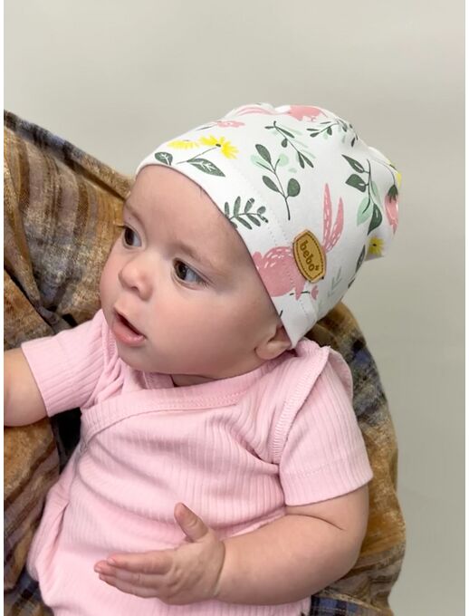 Детская шапочка для новорожденного Bebo лаконичная, Зайчики в цветах