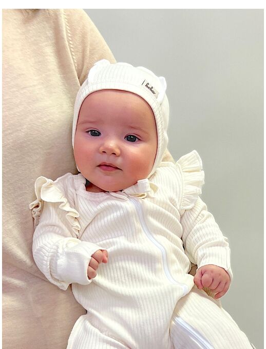 Классический чепчик / шапочка для новорожденного Bebo "в рубчик" или "из лапши" экрю