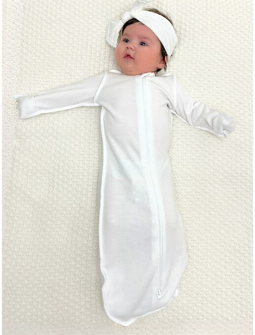 В пеленке-коконе с рукавами на молнии с двумя бегунками Bebo (Бебо) новорожденного легко перепеленать, цвет Белый