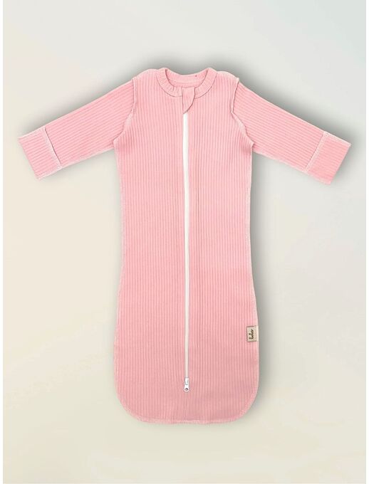 В пеленке-коконе с рукавами на молнии с двумя бегунками Bebo (Бебо) новорожденного легко перепеленать, цвет Чайная роза