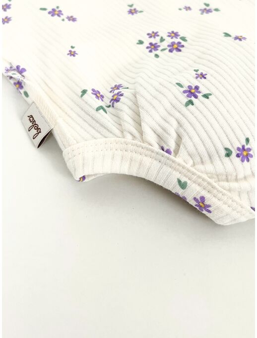 Нарядное боди кимоно (на запах) с длинным рукавом и рюшей по груди, незабудки