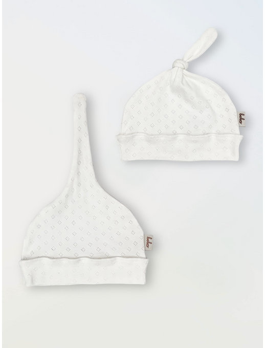 Ажурная шапочка для новорожденных с узелком Bebo, Молочный