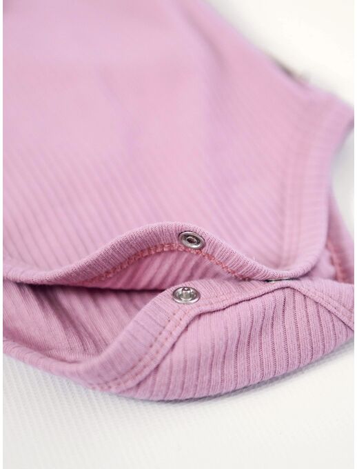 Нарядное боди-кимоно (на запах) с коротким рукавом и рюшами, лиловый