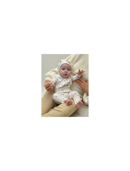 Нарядное боди кимоно (на запах) с длинным рукавом и рюшей по груди, букетики