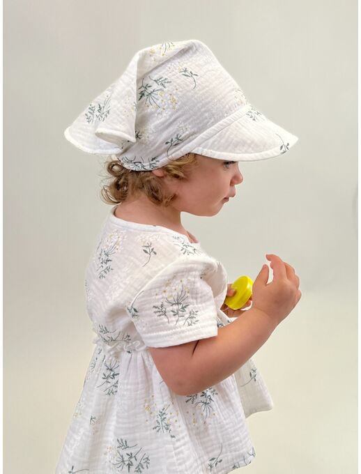 Муслиновая косынка с козырьком, нежные веточки