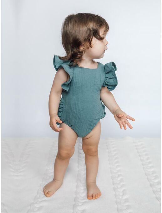 Муслиновый ромпер Bebo с для девочки на бретелях с крылышками, морская волна