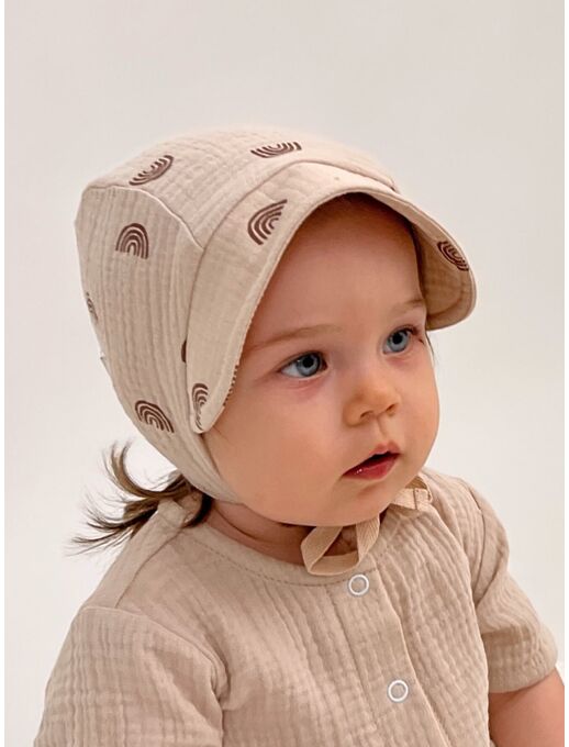 Шапочка-чепчик с козырьком для новорожденной девочки из муслина Bebo, Радуги