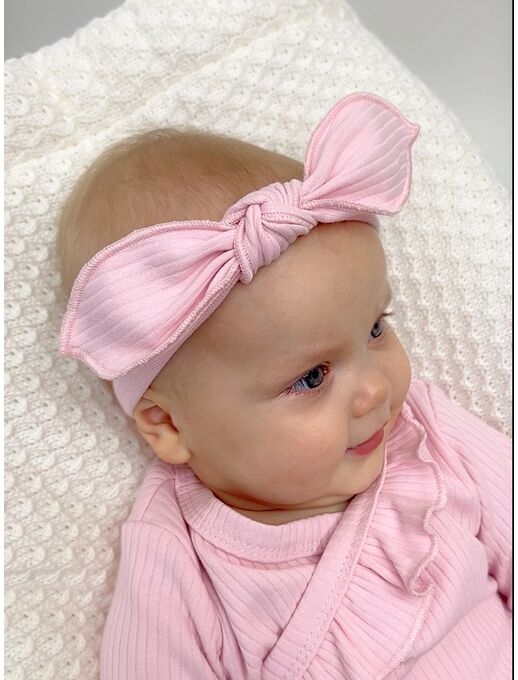 Повязка на голову для новорожденного с лепестком Bebo, Чайная роза размер 46-50, Расцветка одежды: Чайная роза (в рубчик), Выбрать размер: 40-44, изображение 3