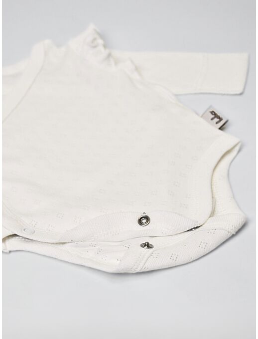 Ажурное боди Bebo на запах с крылышками и антицарапками, цвет Молочный