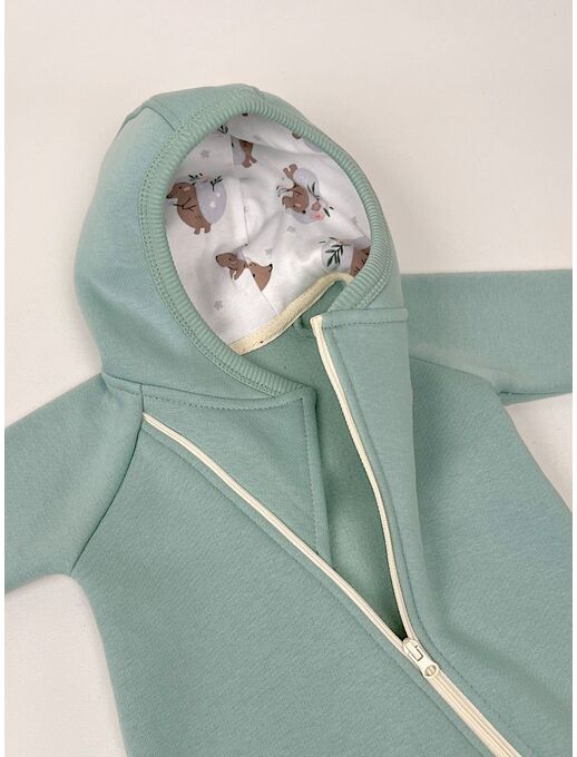 Теплый комбинезон для новорожденного из футера