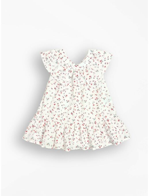 Платье от Bebo (Бебо) с красивым отлетным воротником и притачной юбкой выполненное из легкого и мягкого батиста — отличный выбор для маленьких модниц.