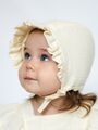 Шапочка-чепчик для новорожденного с рюшами из муслина Bebo, Экрю